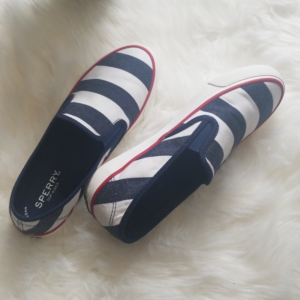 NEW SPERRY TOP SIDER SEASIDE BRETON NAVY STRIPES